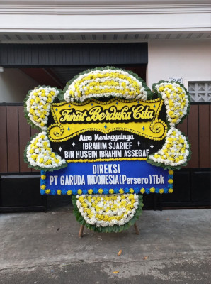 Papan Bunga Duka di Simpang Ulim