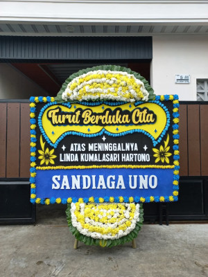 Papan Bunga Duka di Simpang Ulim